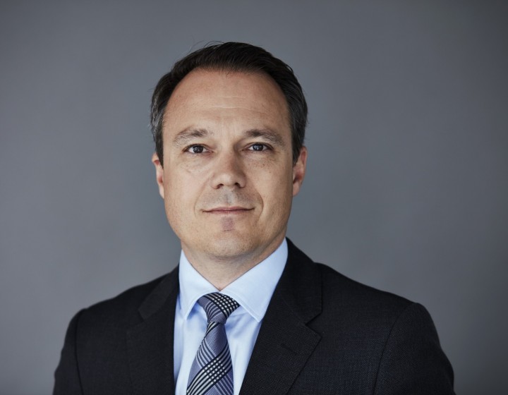 Dr Matthias Fehr